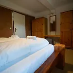 Отель Hotel Kolonieschaenke 4*